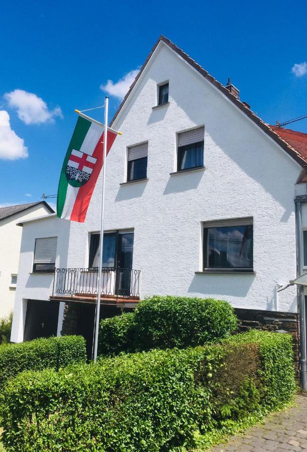 Auszeit Rhein-Mosel Lägenhet Waldesch Exteriör bild